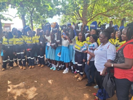 50,000 Pads Donated to Support Schoolgirls’ Health on Menstrual Hygiene Day