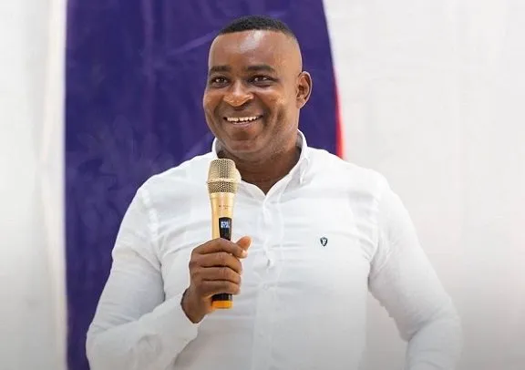From Limping to Laughing: Wontumi Visits Party HQ in White to Show Gratitude